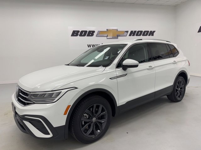 Used 2024 Volkswagen Tiguan SE
