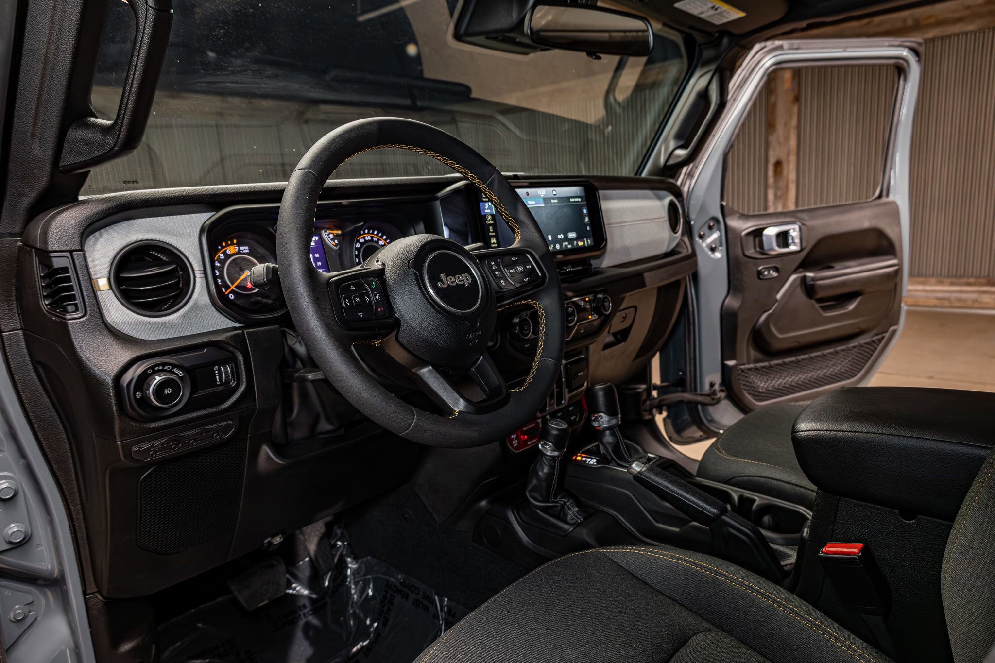 Used 2024 Jeep Wrangler Willys image 13