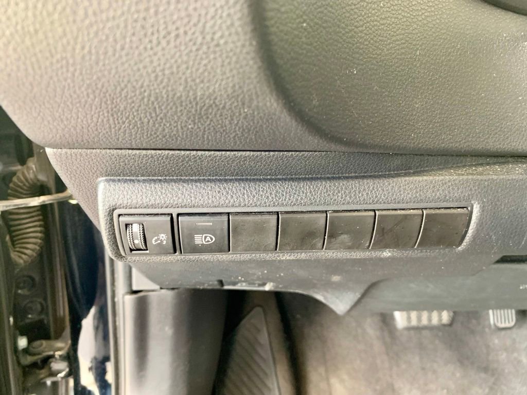 Used 2024 Toyota Corolla LE FWD image 28