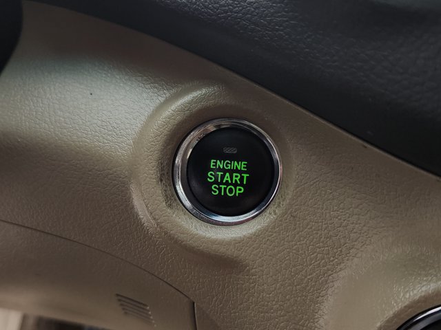 Used 2010 Toyota Highlander Limited w/ Extra Value Pkg 8 AWD/4WD image 29