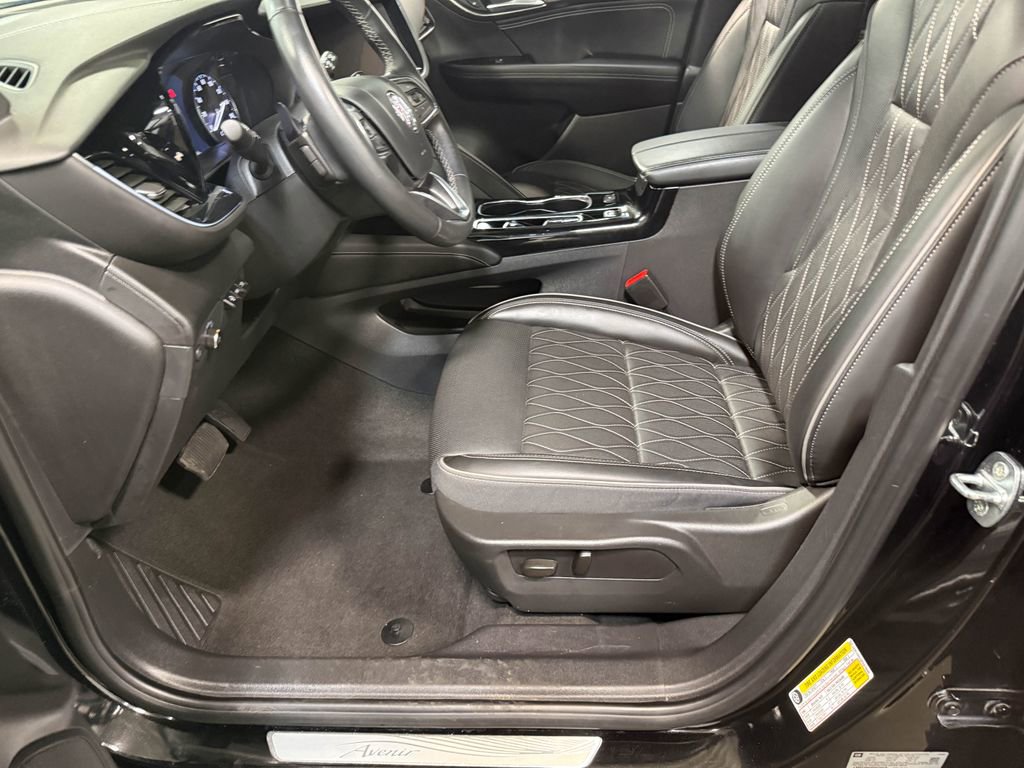Used 2023 Buick Envision Avenir AWD/4WD image 57