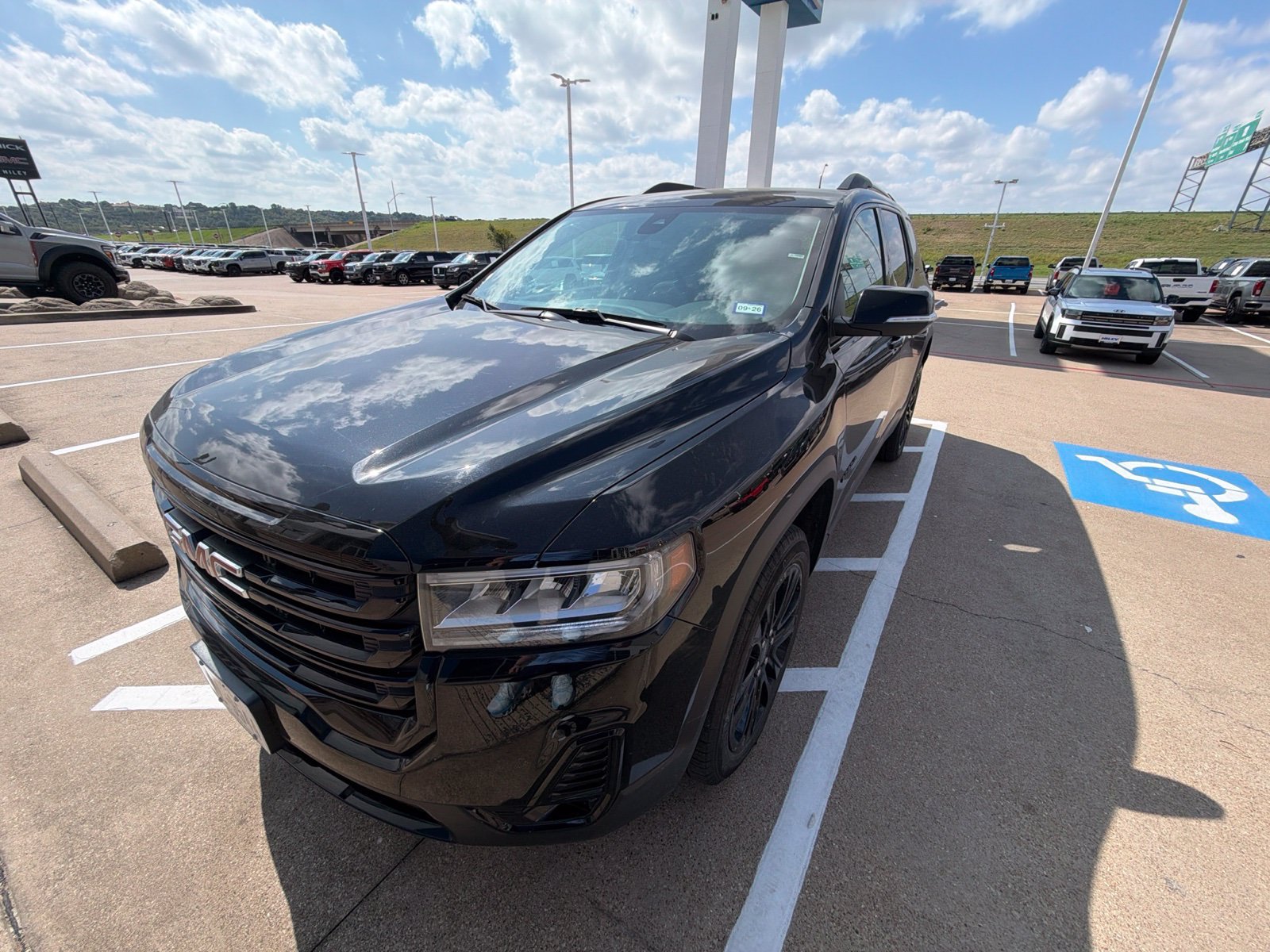 Used 2023 GMC Acadia SLT w/ Elevation Edition