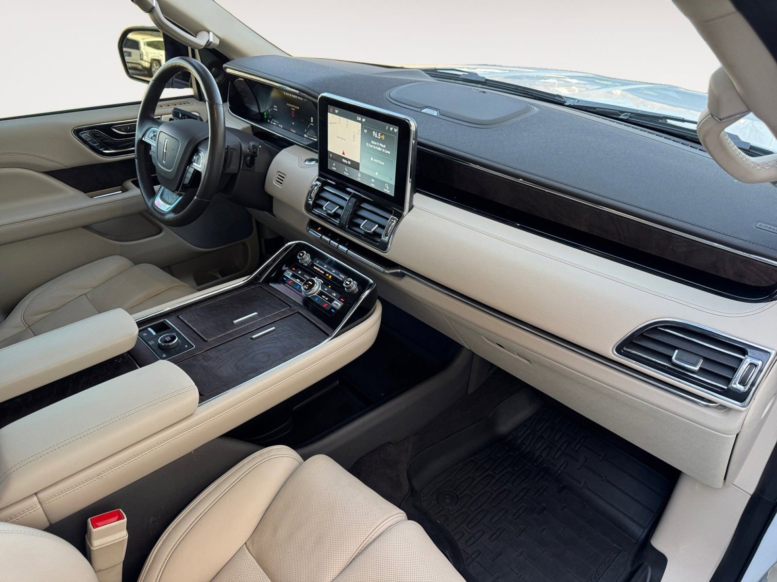 Used 2021 Lincoln Navigator L Reserve w/ Luxury Package image 15