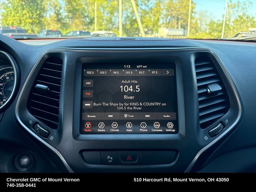 Used 2019 Jeep Cherokee Trailhawk image 15