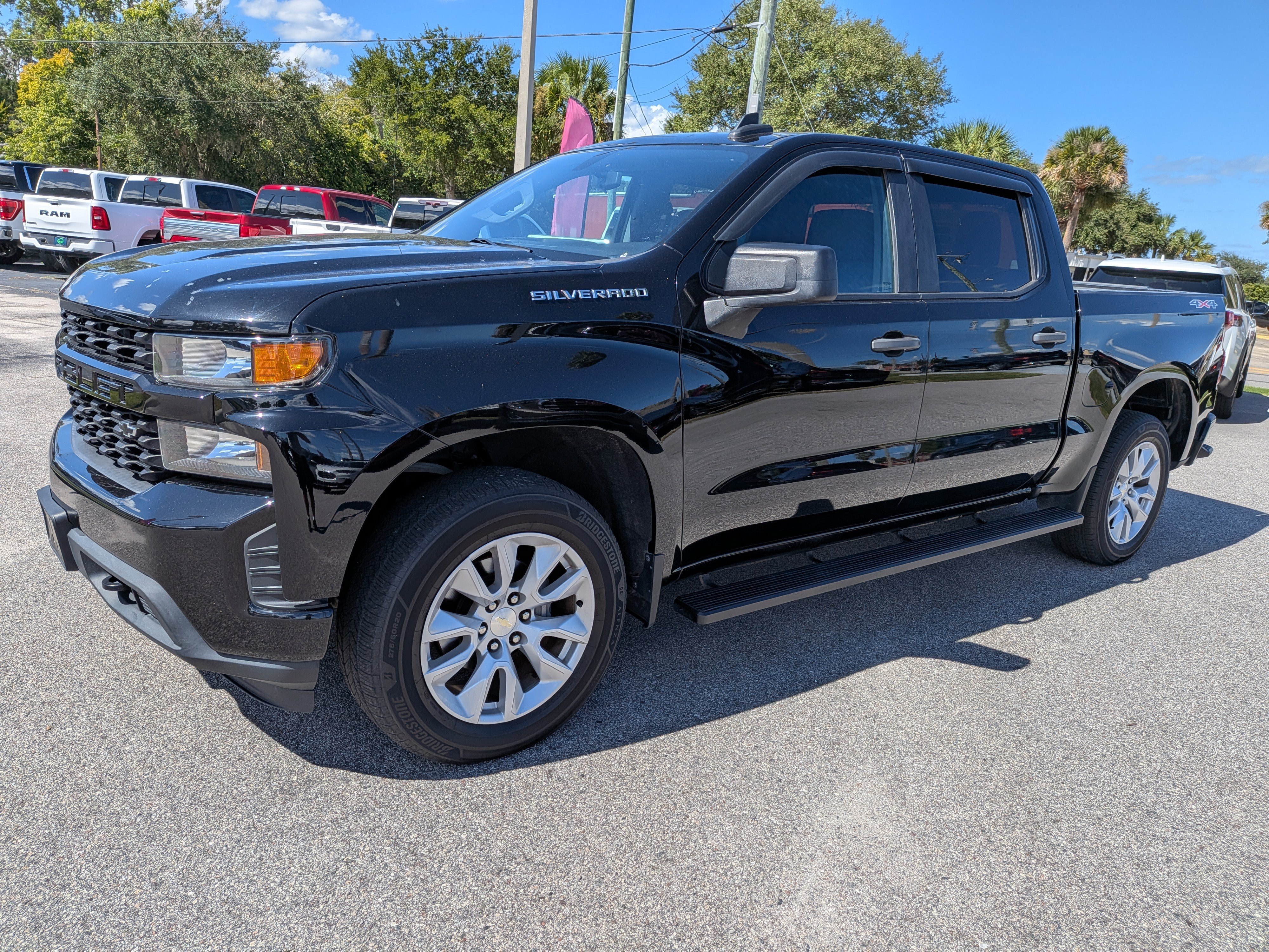 Certified 2020 Chevrolet Silverado 1500 Custom w/ Custom Value Package AWD/4WD image 1