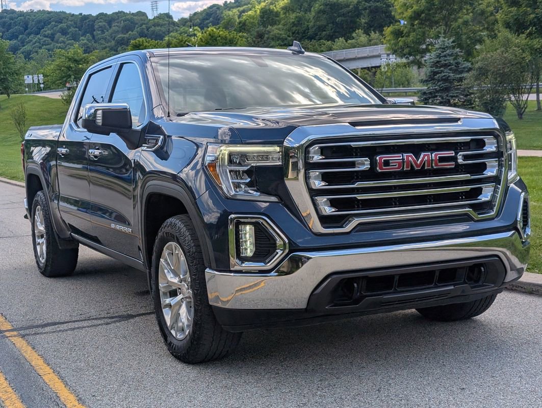 Used 2021 GMC Sierra 1500 SLT w/ SLT Premium Package AWD/4WD image 2