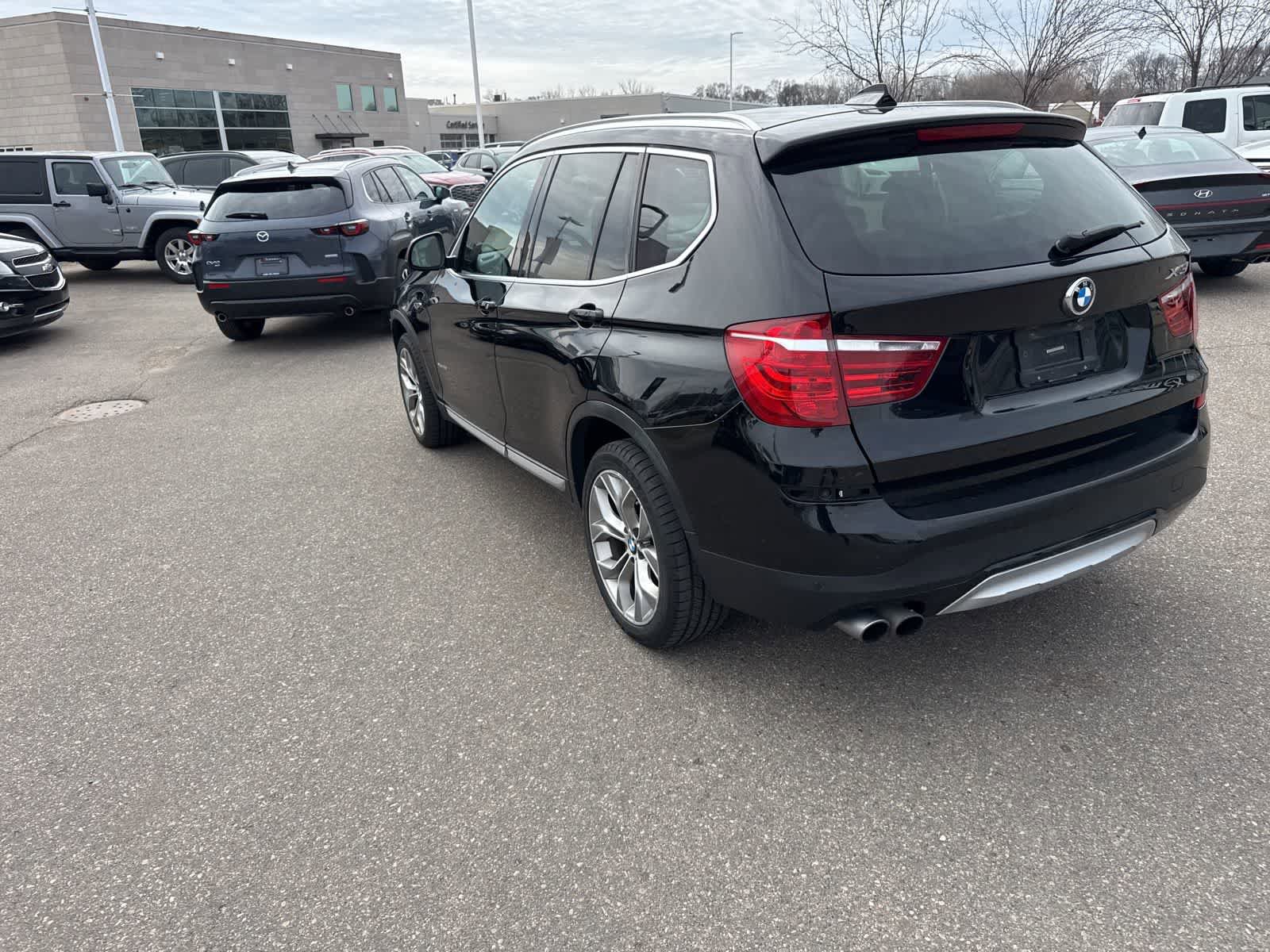 Used 2017 BMW X3 xDrive28i image 7