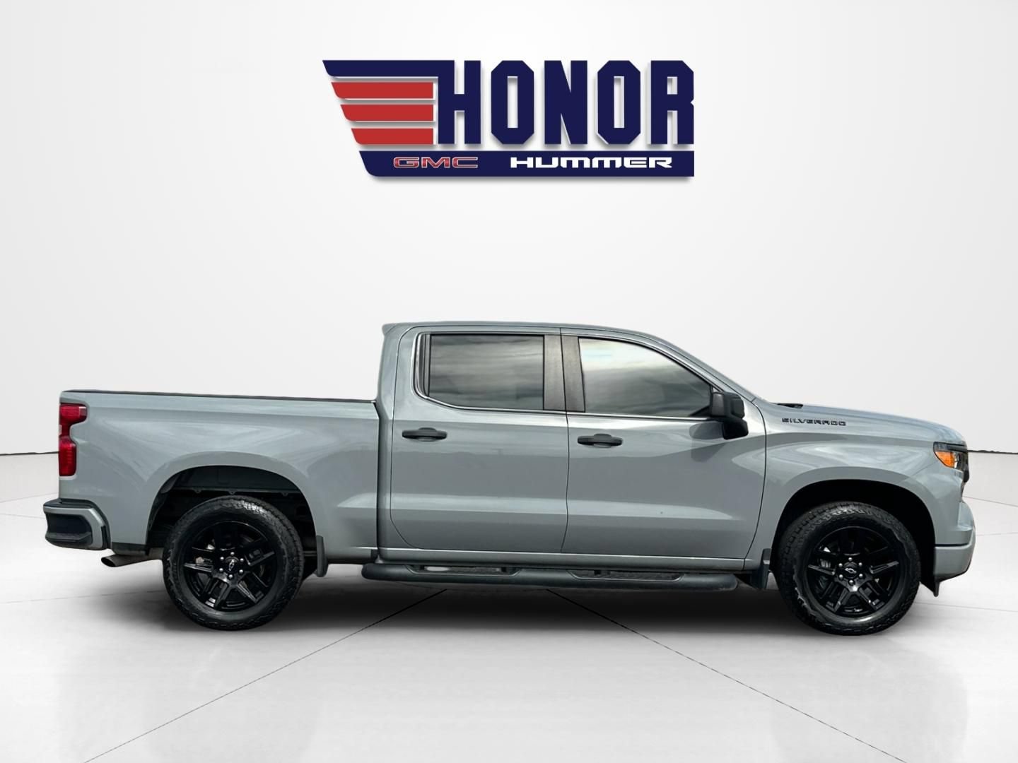 Used 2024 Chevrolet Silverado 1500 Custom w/ Turbomax Blackout Package RWD image 3