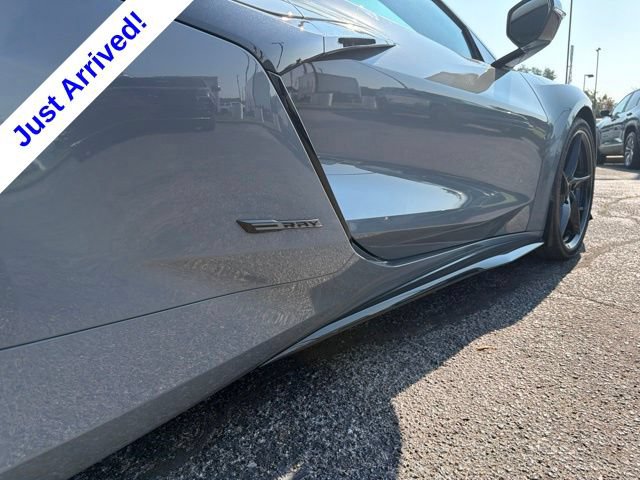 Used 2025 Chevrolet Corvette E-Ray w/ Stealth Interior Trim Package AWD/4WD image 21