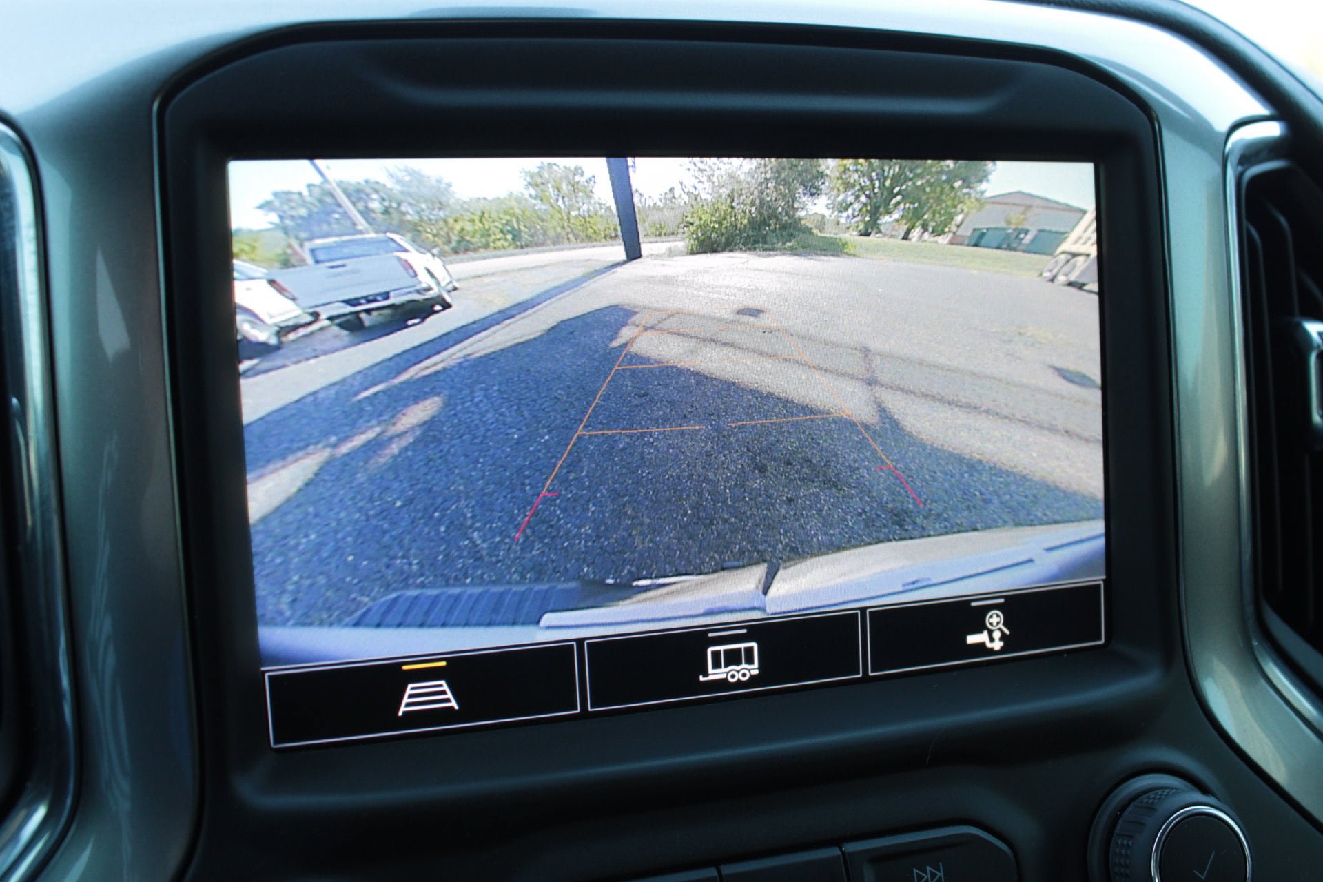 Used 2022 Chevrolet Silverado 1500 LTZ w/ LTZ Convenience Package II AWD/4WD image 40