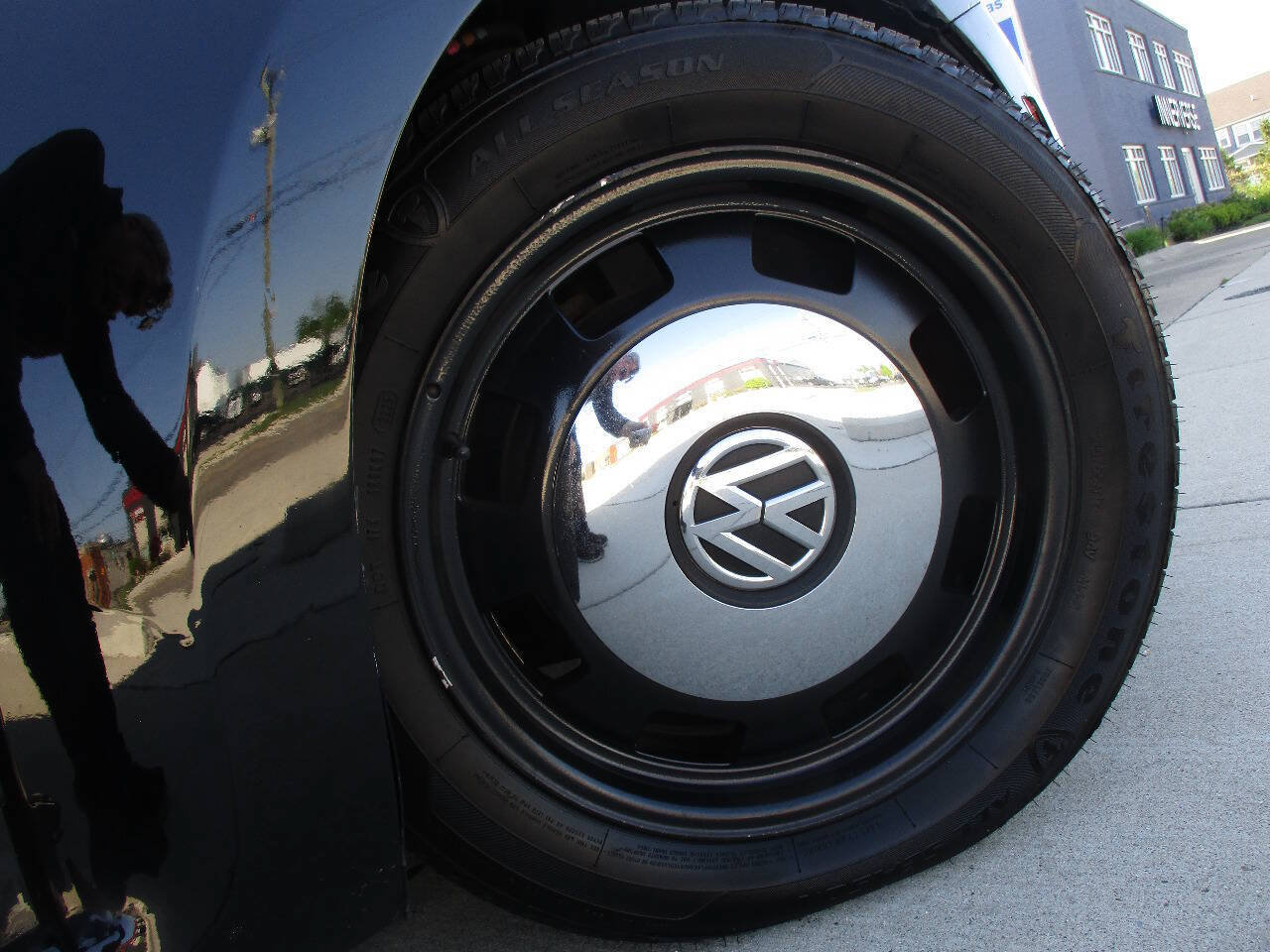 Used 2013 Volkswagen Beetle 2.5 FWD image 96
