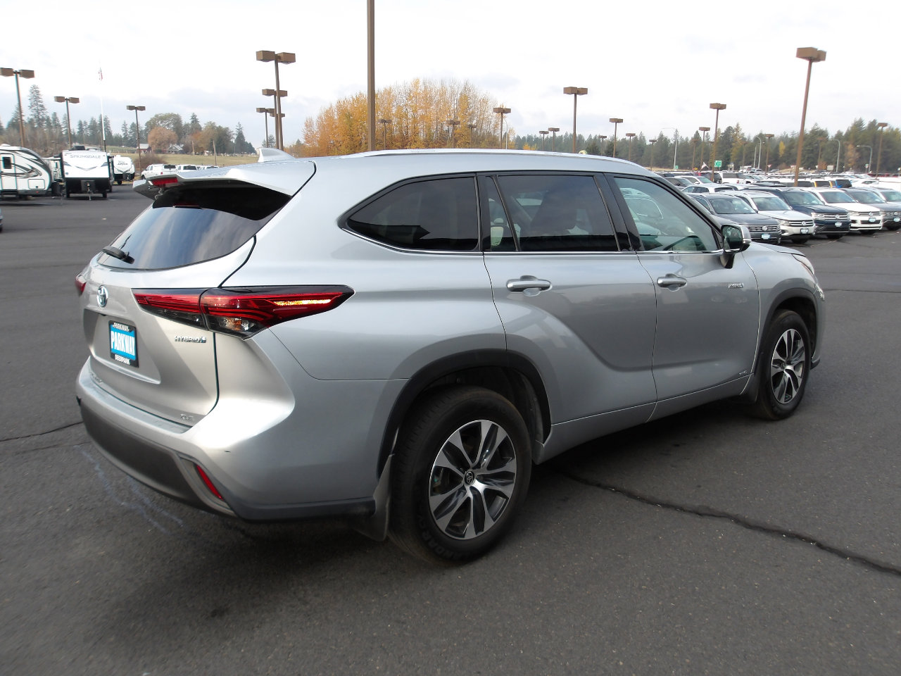 Used 2020 Toyota Highlander XLE image 5