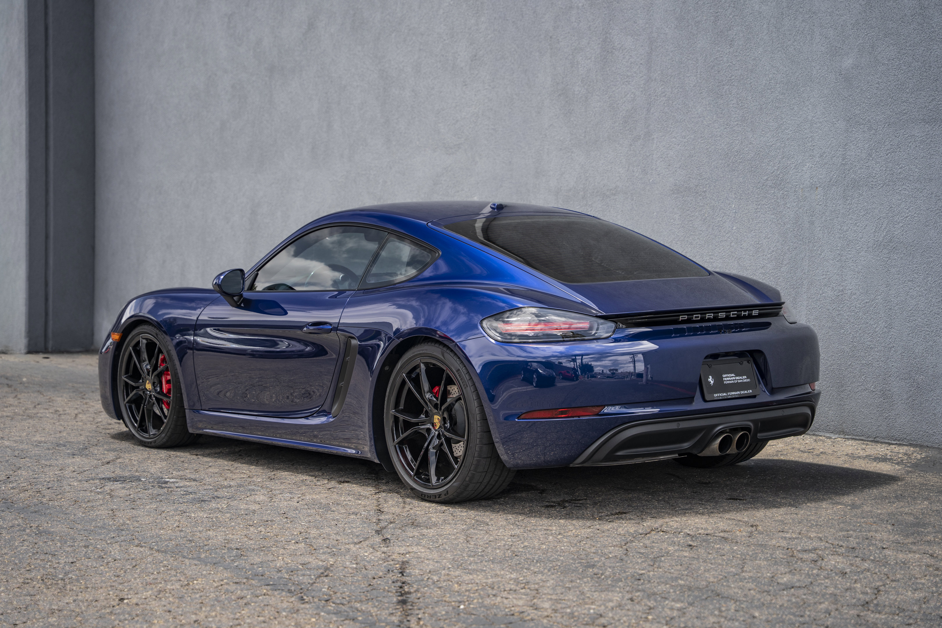 Used 2025 Porsche 718 Cayman S RWD image 3
