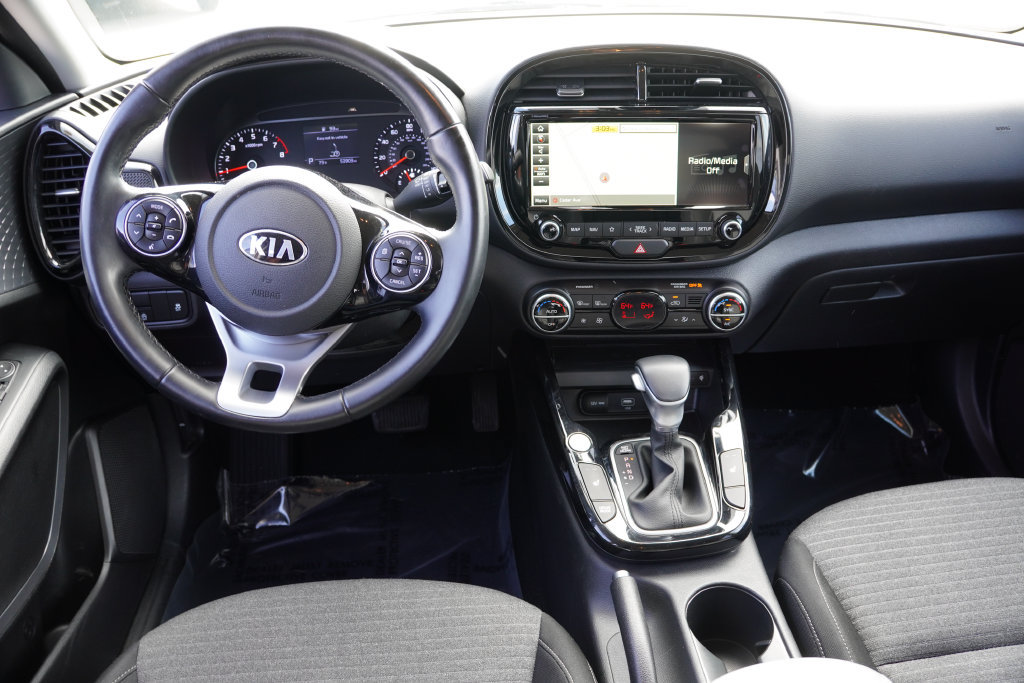 Used 2020 Kia Soul EX FWD image 18