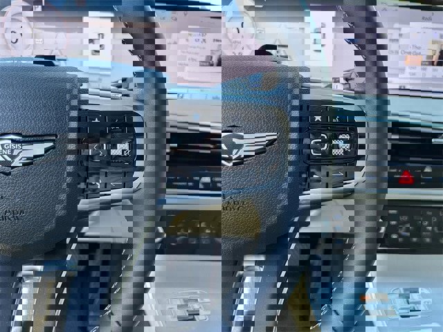 Used 2026 Genesis GV70 2.5T Select image 27