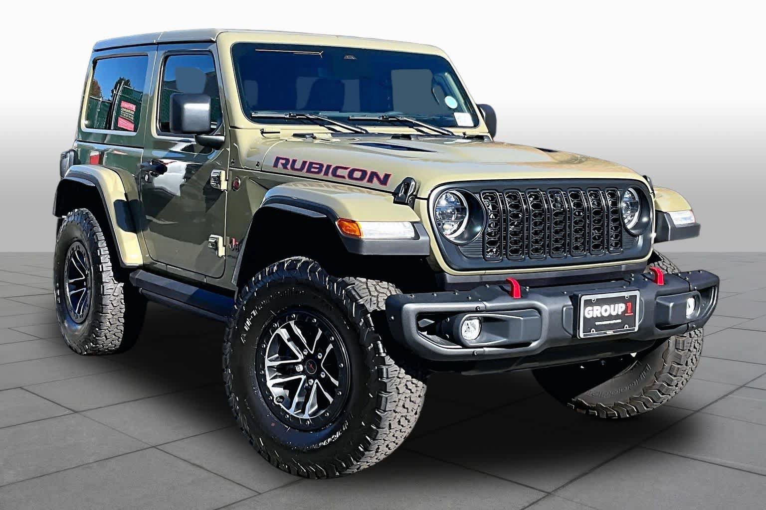 Used 2025 Jeep Wrangler Rubicon AWD/4WD image 2