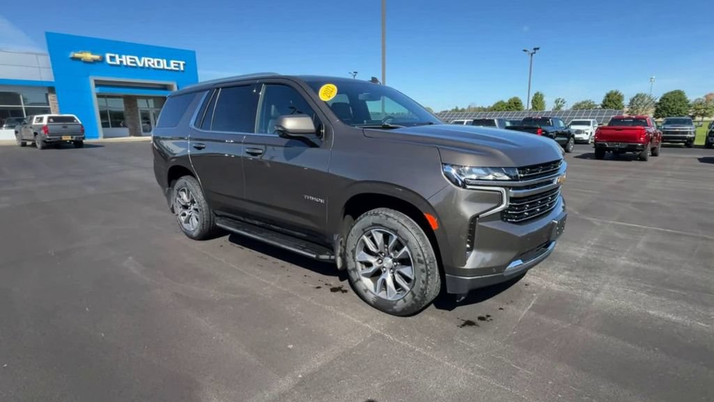 Used 2021 Chevrolet Tahoe LT w/ LT Signature Package AWD/4WD image 2