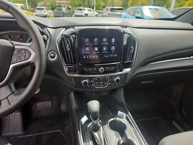 Used 2023 Chevrolet Traverse LT FWD image 18