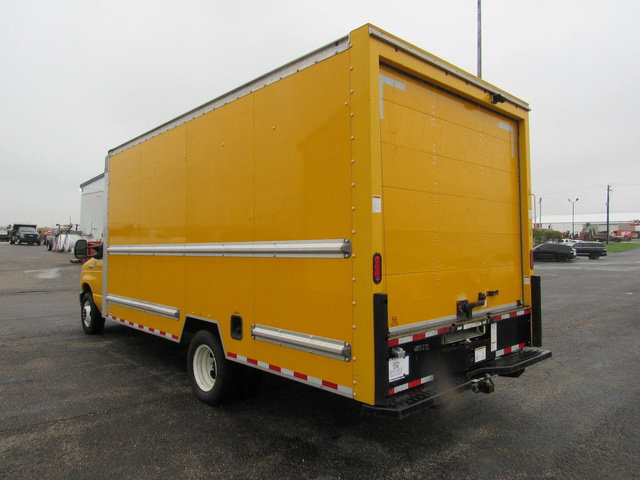 Used 2022 Ford E-350 and Econoline 350 Super Duty RWD image 5