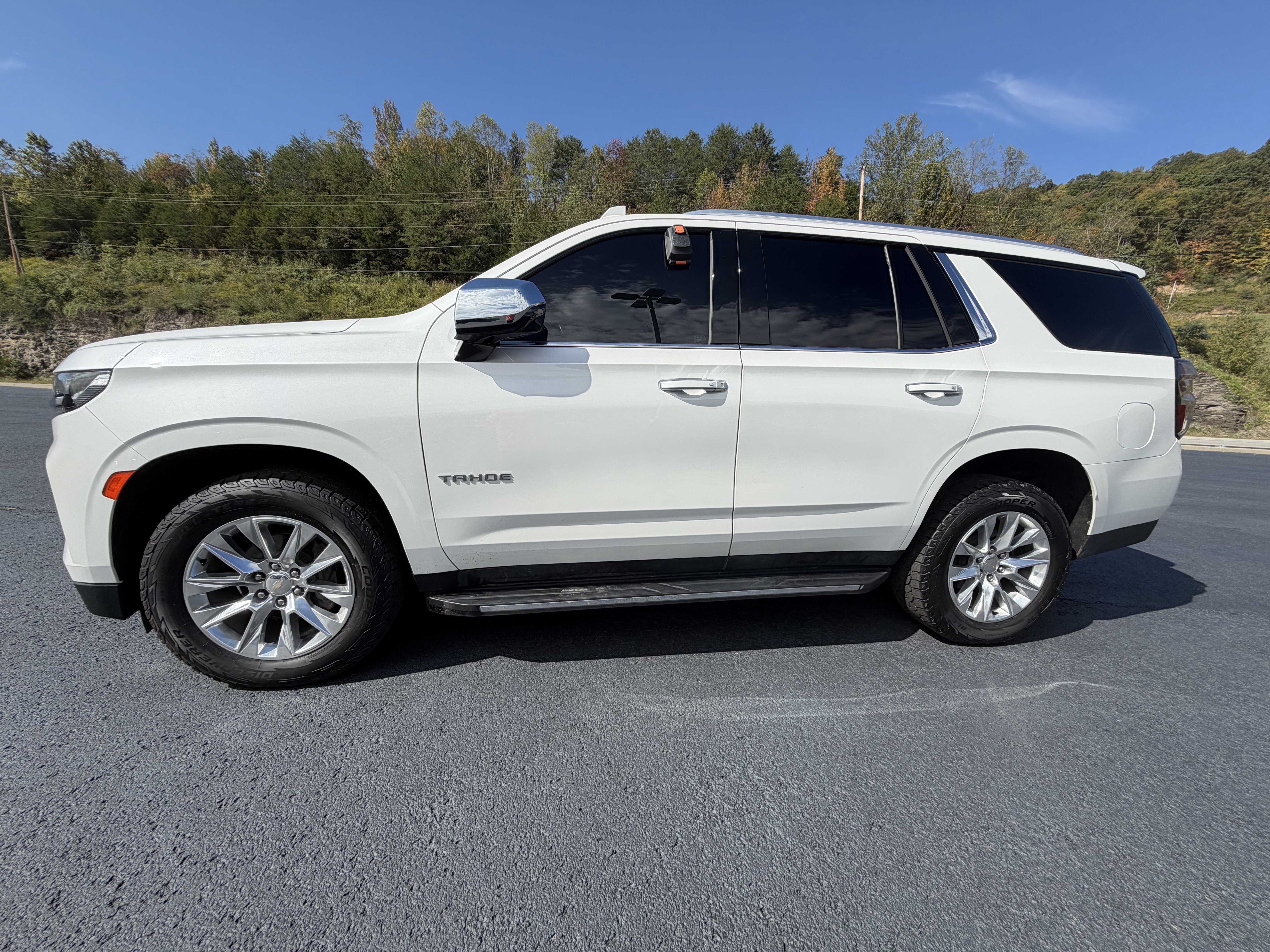 Used 2022 Chevrolet Tahoe Premier AWD/4WD image 4