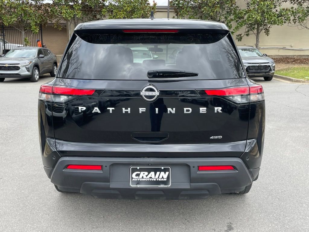Used 2024 Nissan Pathfinder S image 6