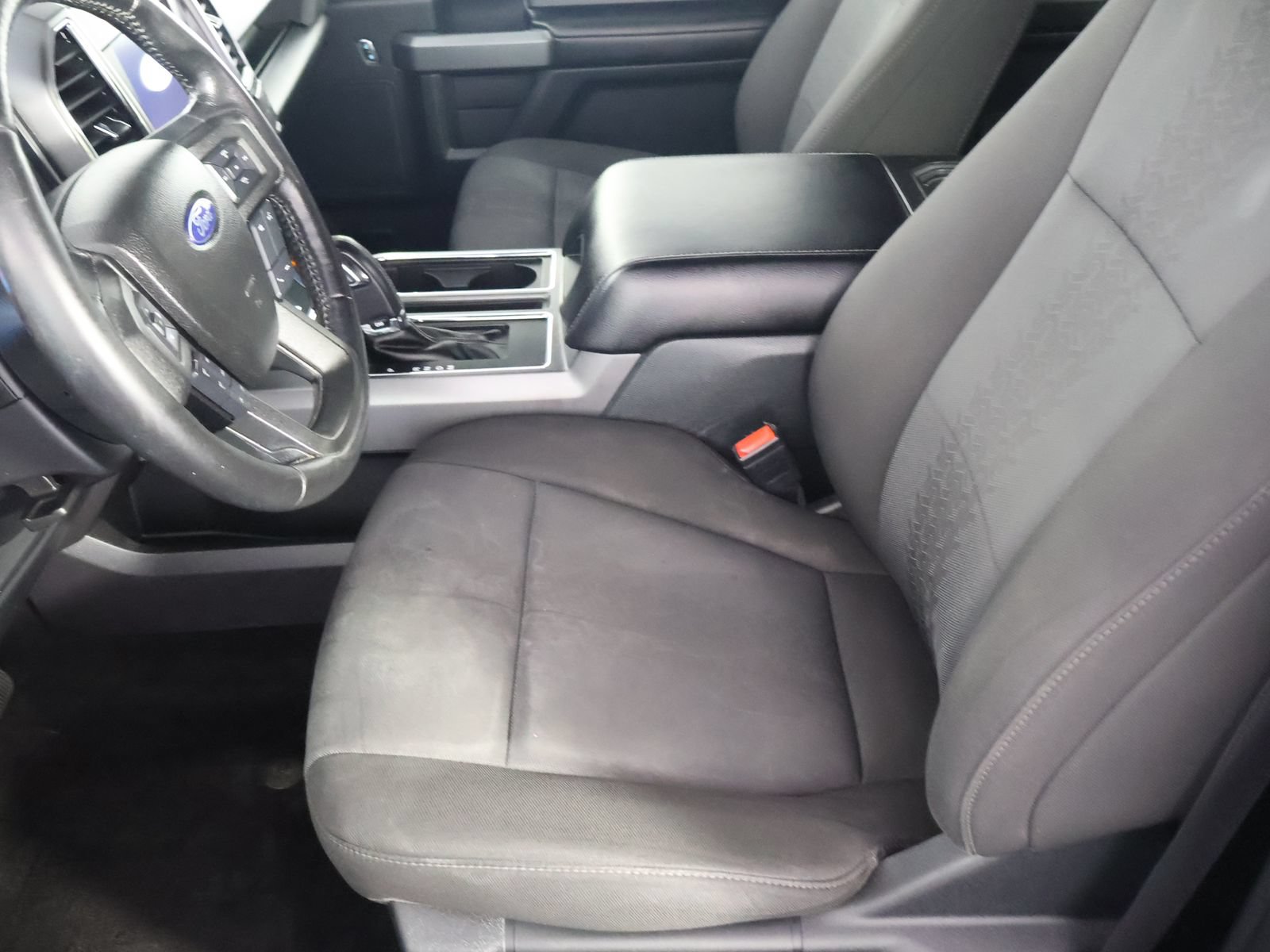 Used 2018 Ford F150 XLT w/ Equipment Group 302A Luxury AWD/4WD image 24