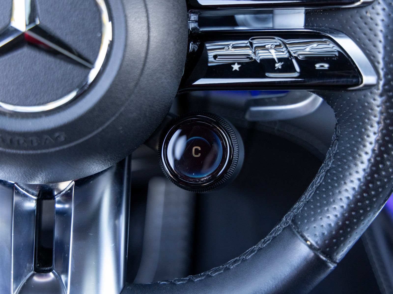 Used 2023 Mercedes-Benz AMG GT 63 w/ Driver Assistance Package image 40