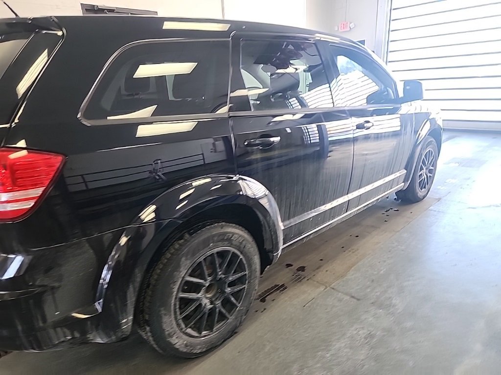 Used 2015 Dodge Journey American Value Package w/ Flexible Seating Group image 3