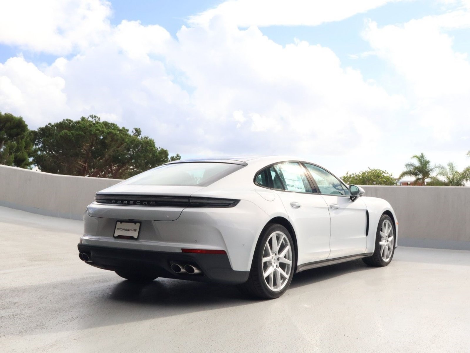 New 2026 Porsche Panamera image 9