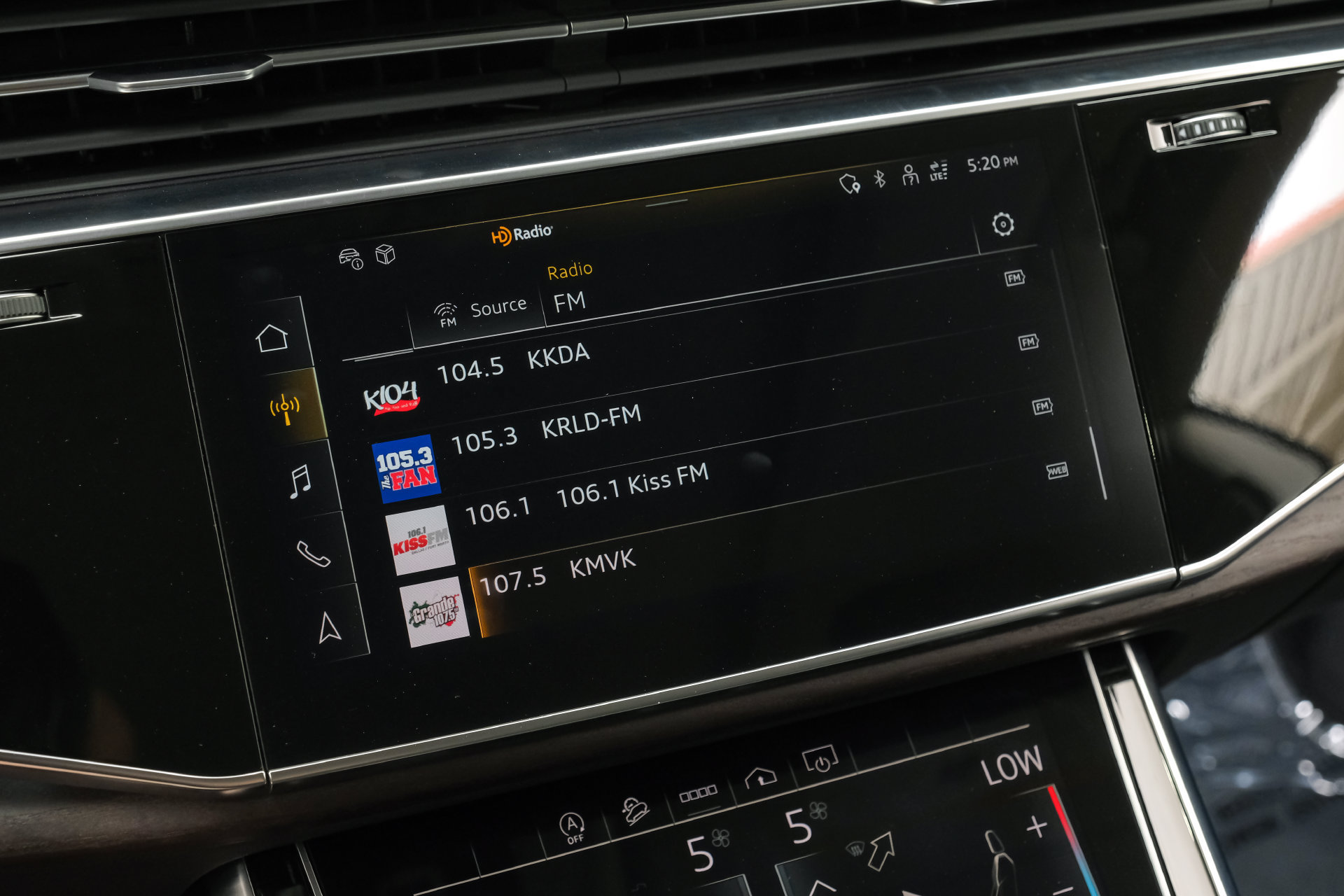 Used 2023 Audi Q8 Premium Plus w/ Premium Plus Package AWD/4WD image 34