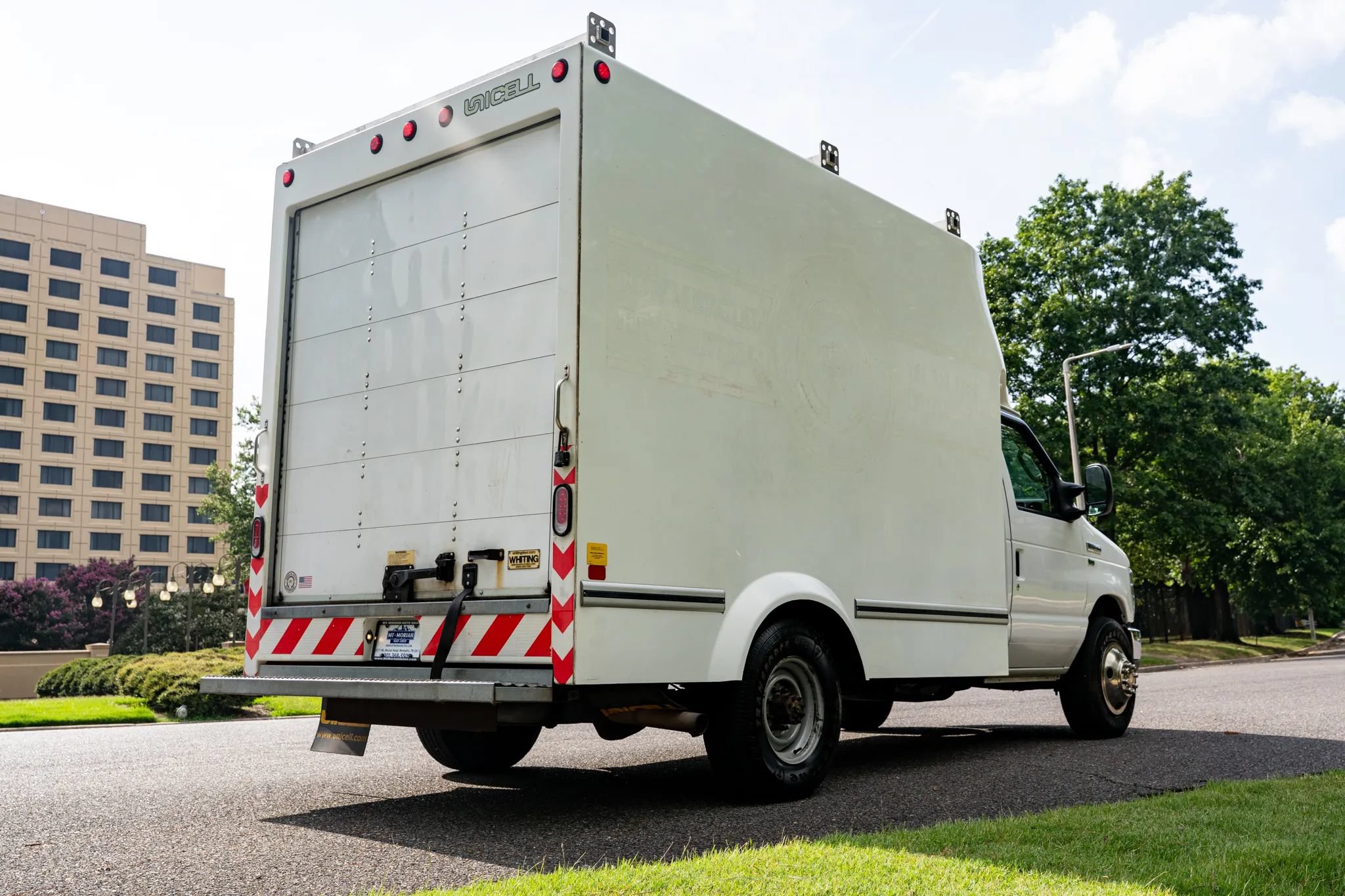 Used 2019 Ford E-350 and Econoline 350 Super Duty w/ Power Windows & Locks Group RWD image 5