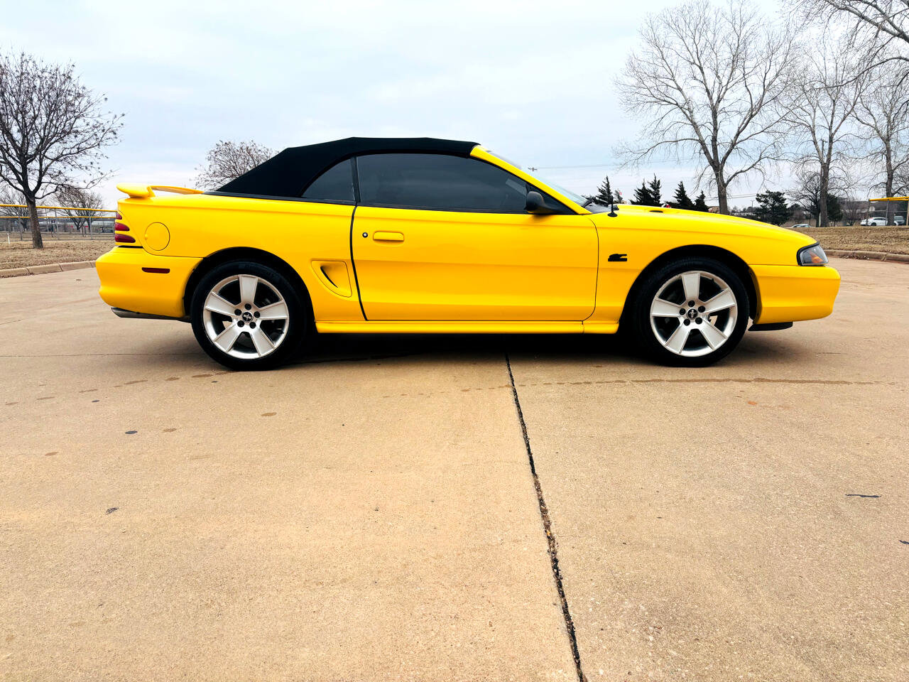 Used 1995 Ford Mustang GT image 23