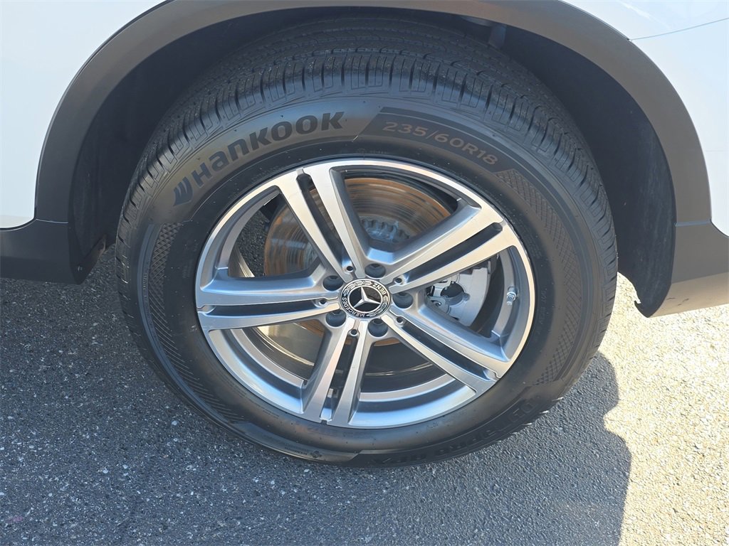 Used 2022 Mercedes-Benz GLC 300 image 6