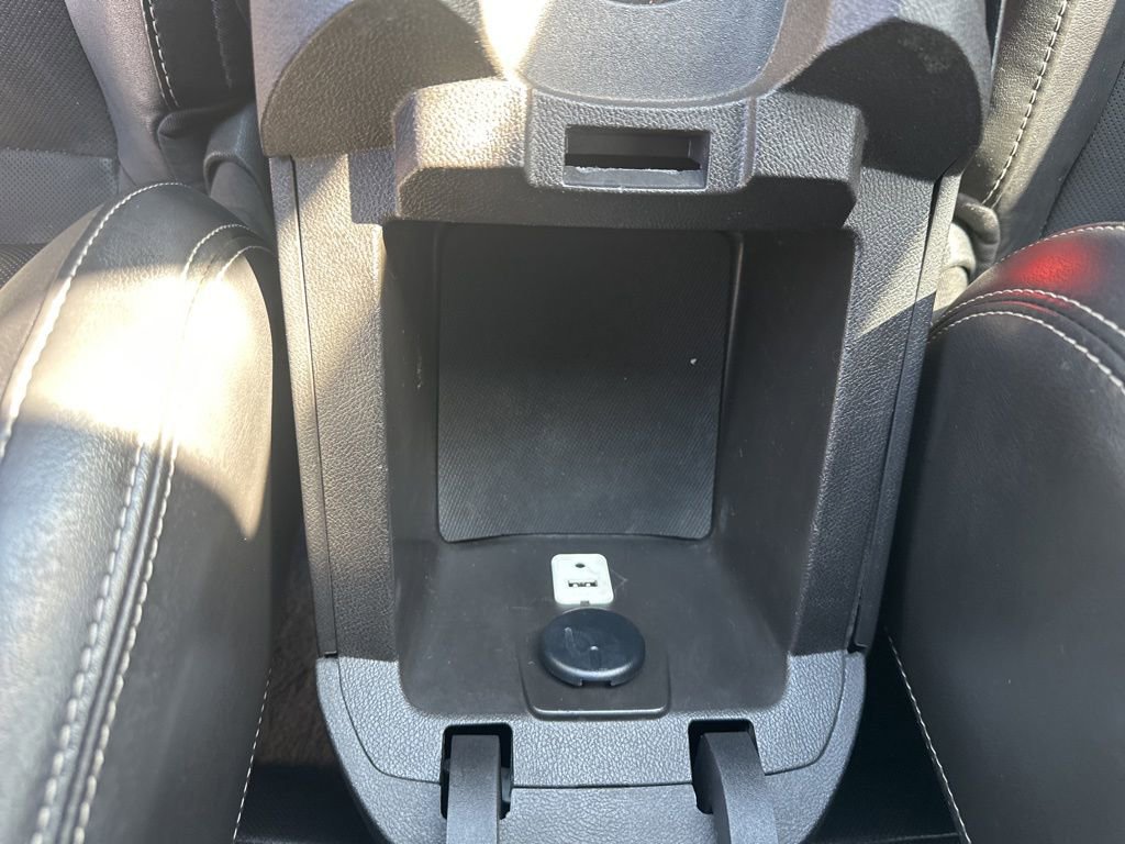 Used 2013 Chevrolet Camaro SS image 11