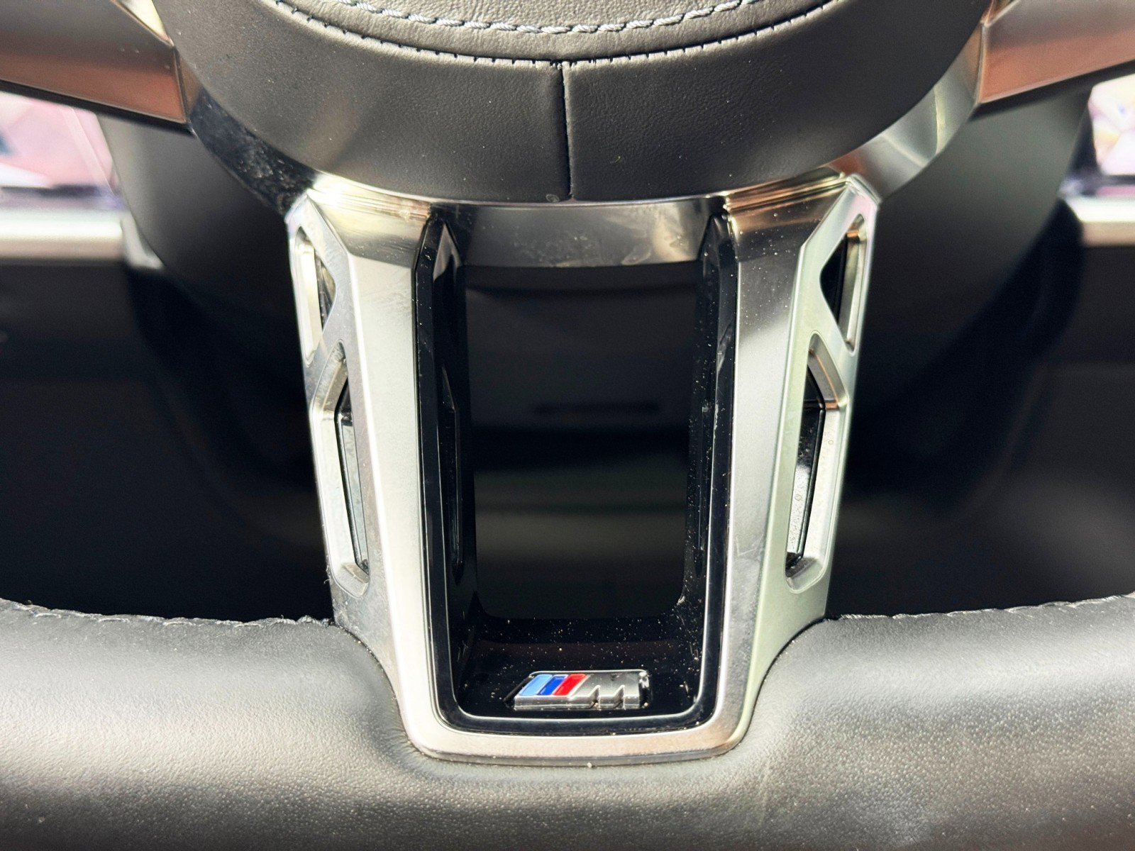 Used 2023 BMW i7 xDrive60 image 27