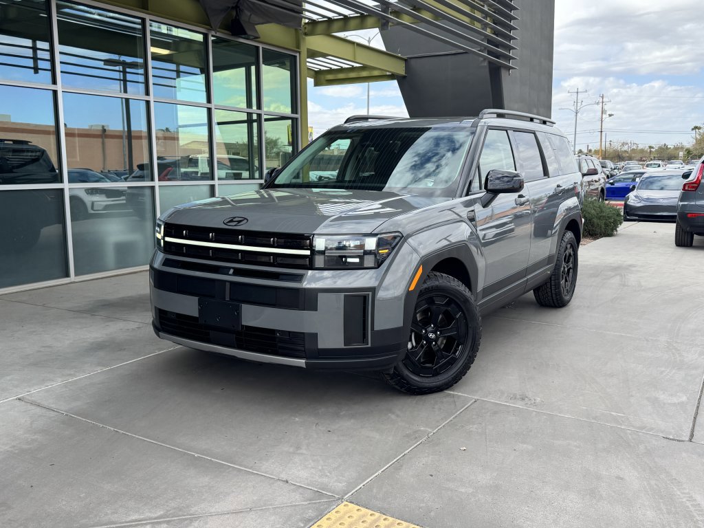 Used 2024 Hyundai Santa Fe XRT image 2