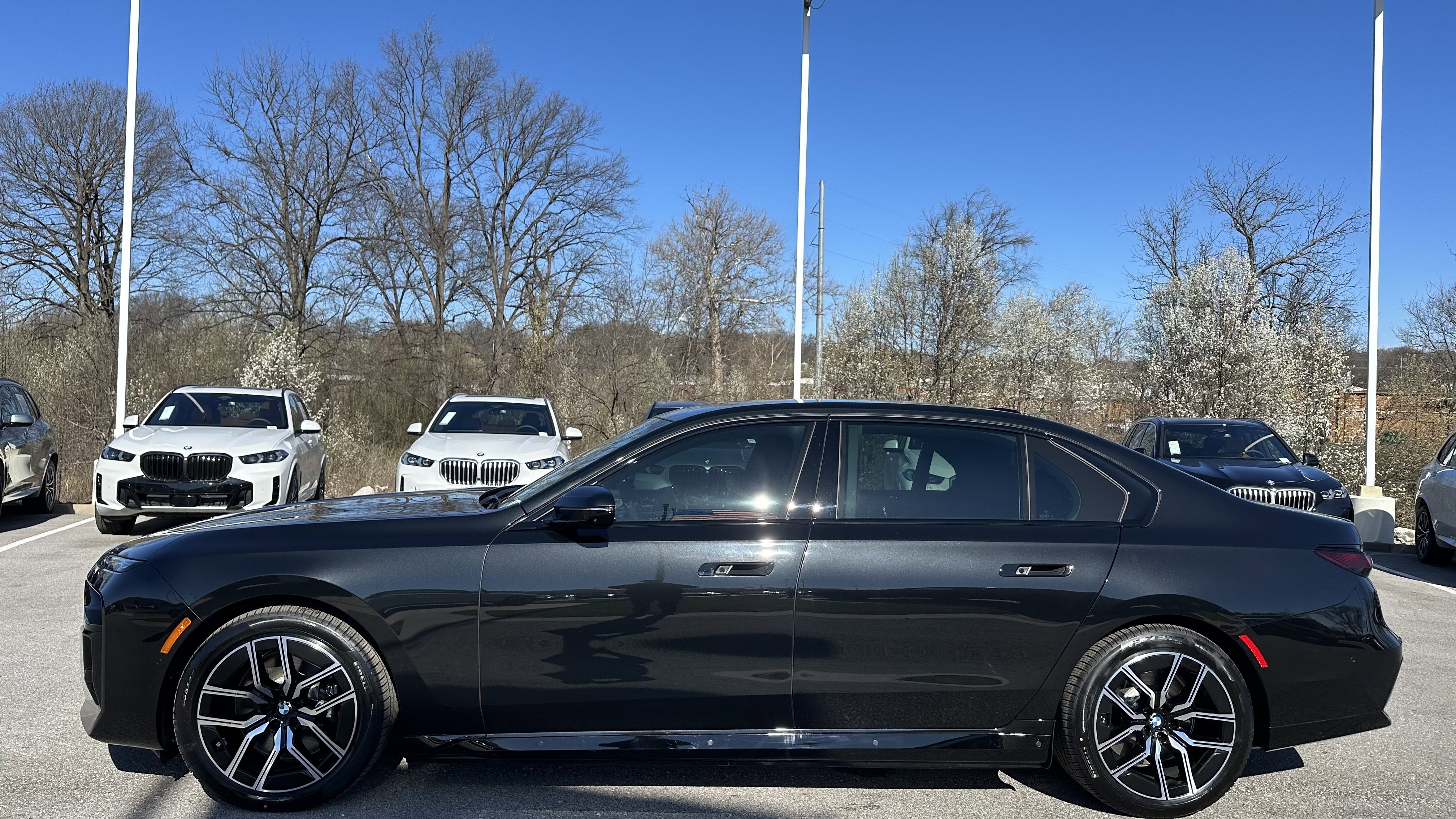 Used 2026 BMW i7 xDrive60 w/ Executive Package AWD/4WD image 7