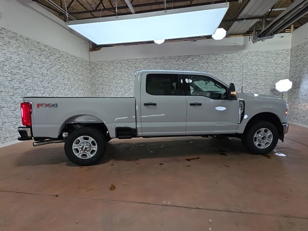 New 2026 Ford F250 XLT w/ FX4 Off-Road Package AWD/4WD image 7