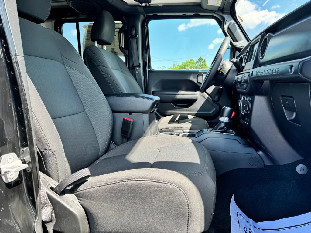 Used 2022 Jeep Wrangler Unlimited Sport AWD/4WD image 10