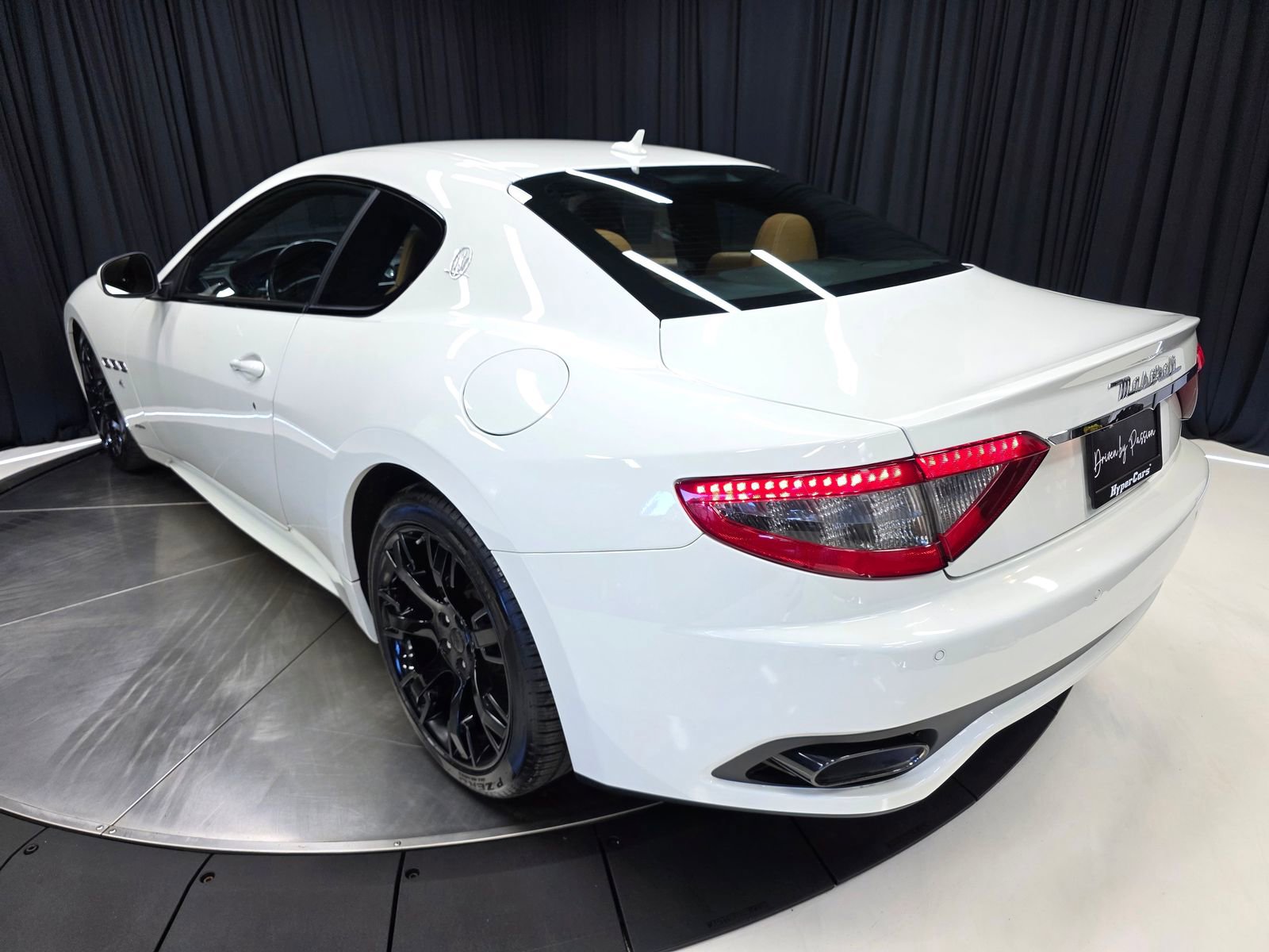 Used 2015 Maserati GranTurismo Sport RWD image 47