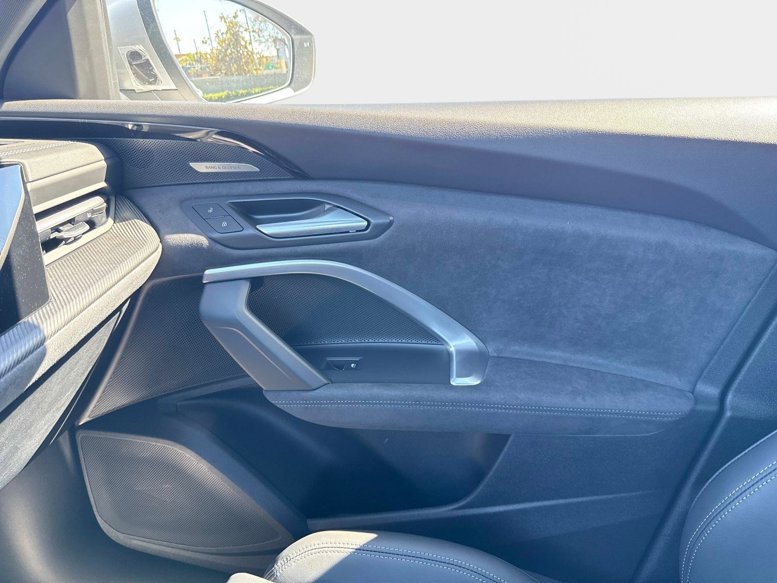 New 2025 Audi SQ5 Premium Plus AWD/4WD image 22