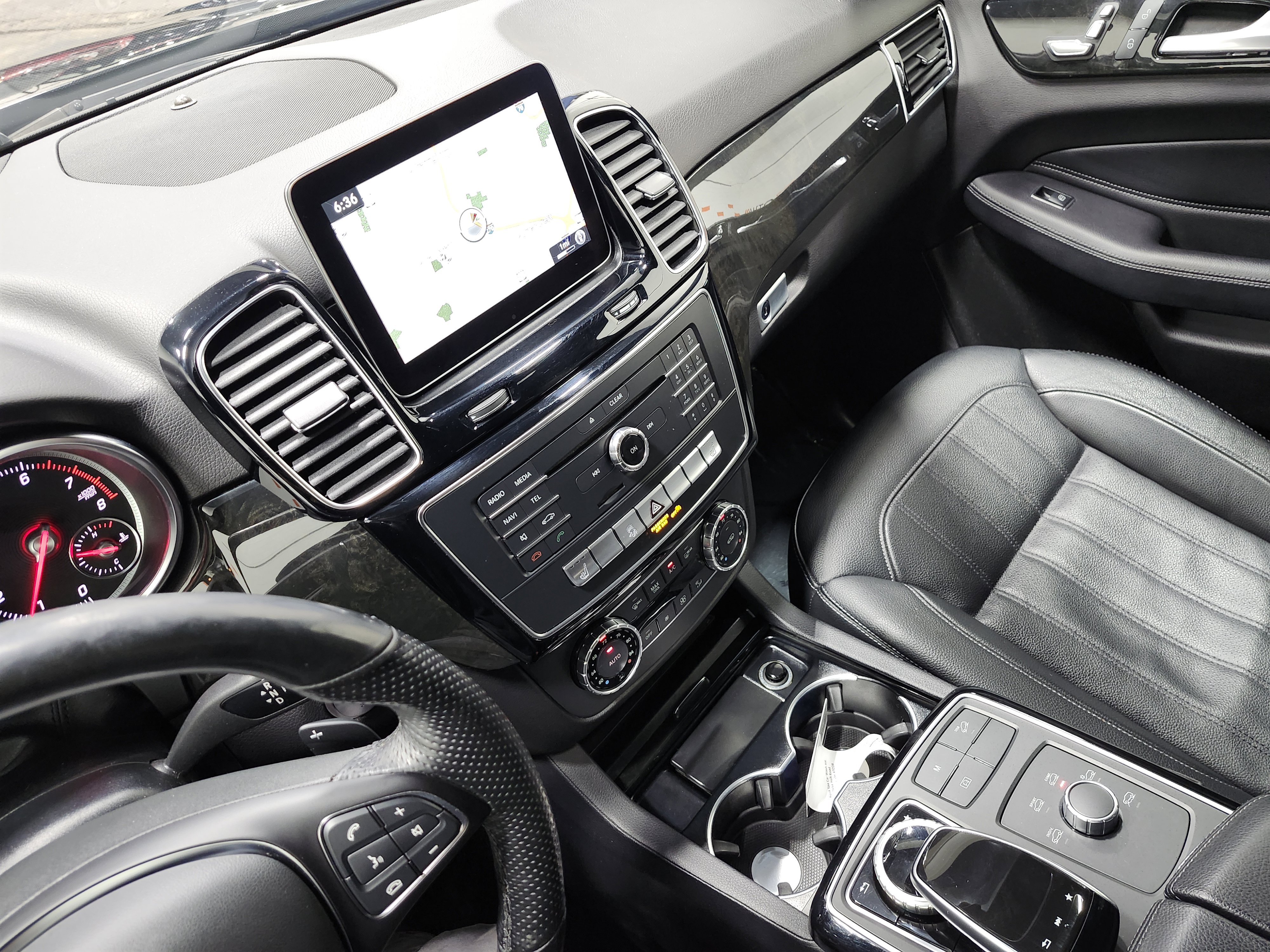 Used 2018 Mercedes-Benz GLE 350 4MATIC image 30