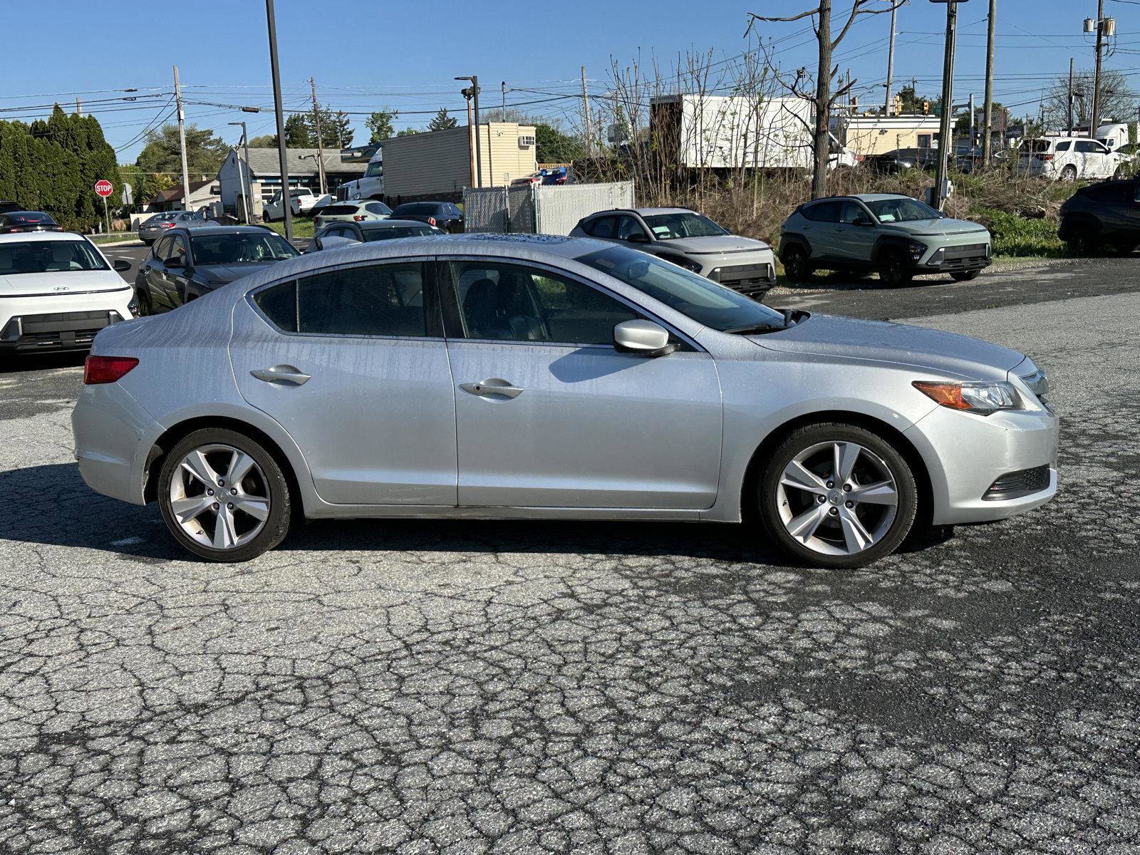 Used 2015 Acura ILX FWD image 9