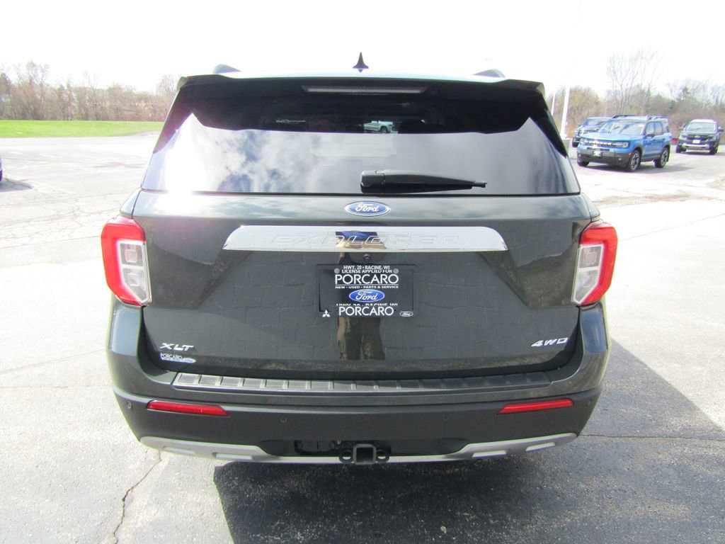 Used 2024 Ford Explorer XLT w/ Equipment Group 202A AWD/4WD image 6