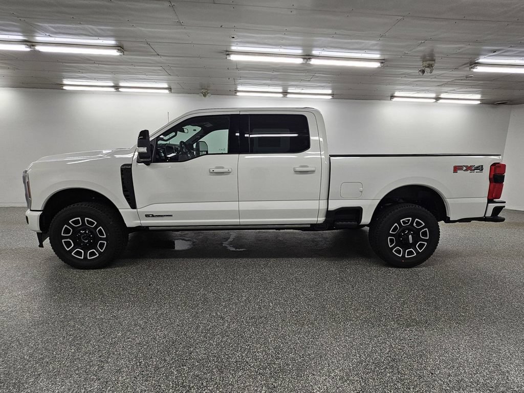 New 2026 Ford F350 Platinum w/ FX4 Off-Road Package AWD/4WD image 9