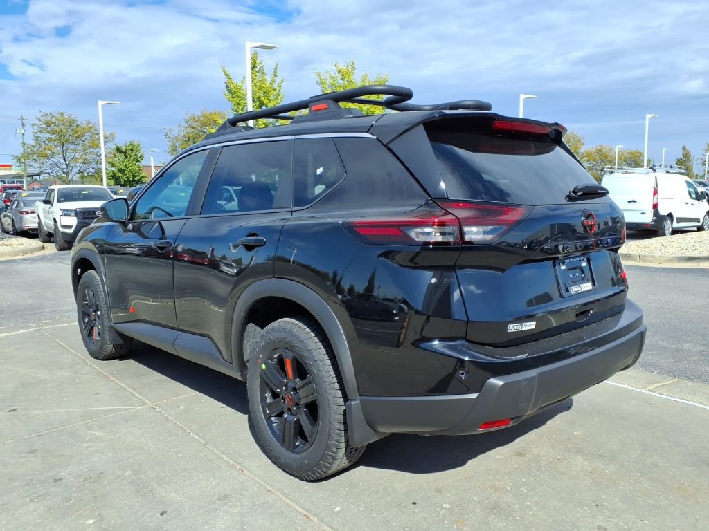New 2027 Nissan Rogue SV w/ Rock Creek Premium Package AWD/4WD image 6