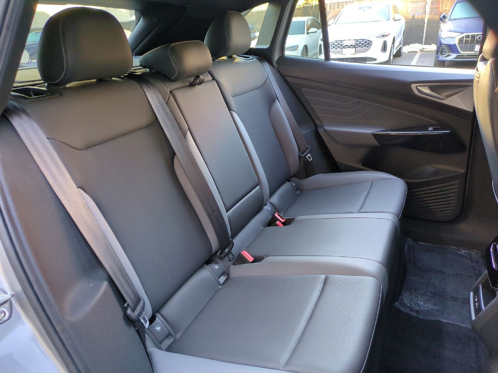Used 2023 Volkswagen ID.4 Pro S RWD image 29