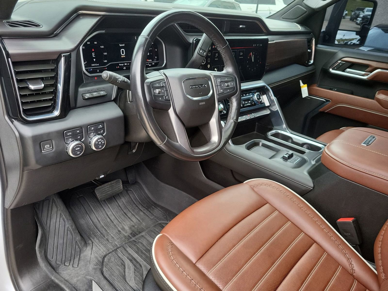 Certified 2024 GMC Sierra 3500 Denali Ultimate image 10