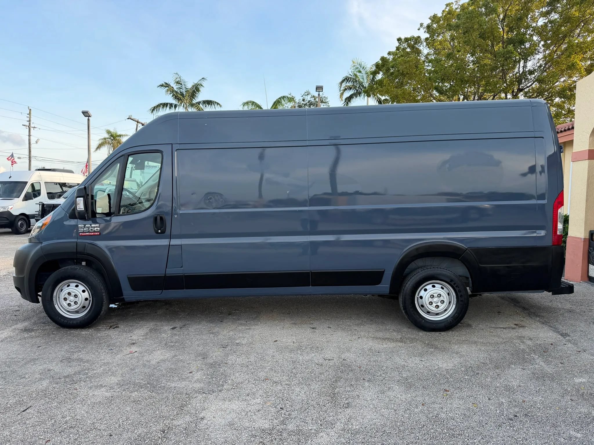 Used 2020 RAM ProMaster 3500 FWD image 2
