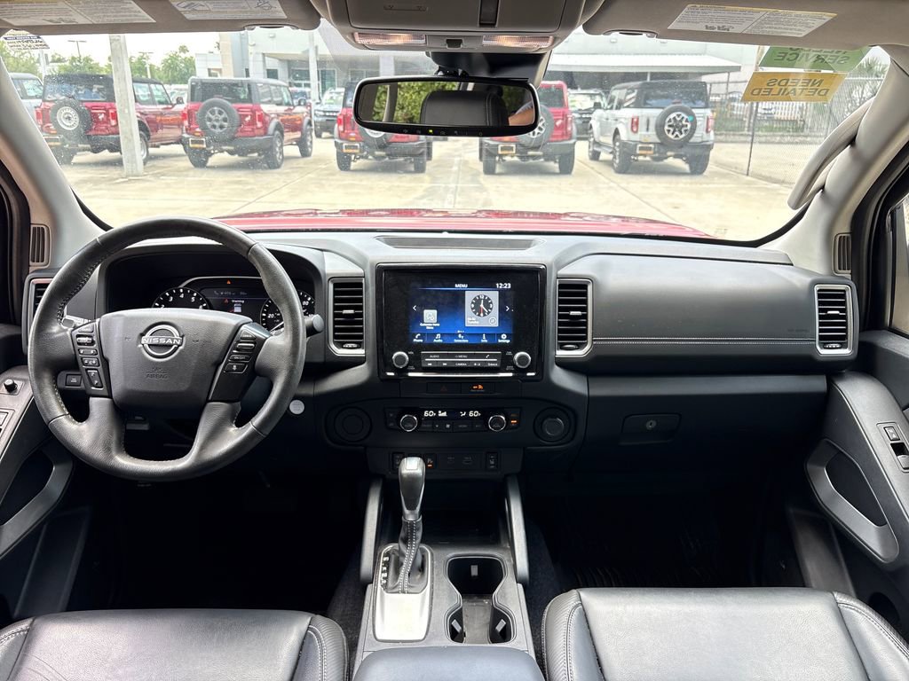 Used 2022 Nissan Frontier SV w/ SV Premium Package RWD image 7